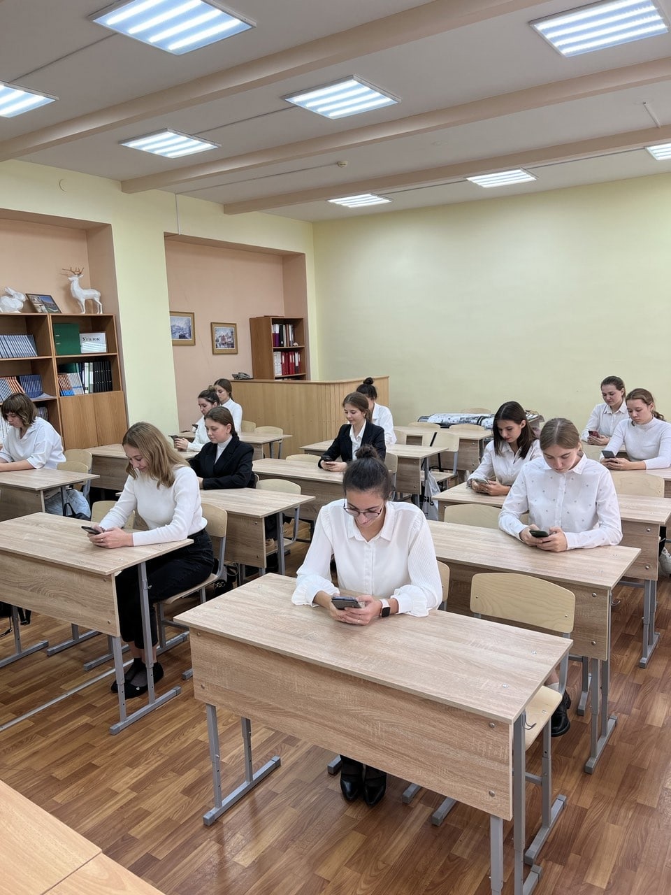 Студенты Колледжа сервиса приняли участие в I Всероссийском молодежном диктанте «Туризм и гостеприимство»